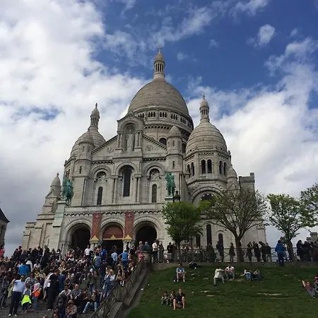 Montmartre מלון דירות 3*