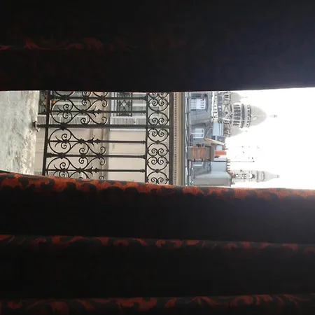 Montmartre מלון דירות