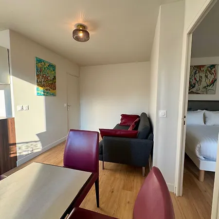 Montmartre Apartahotel 3*